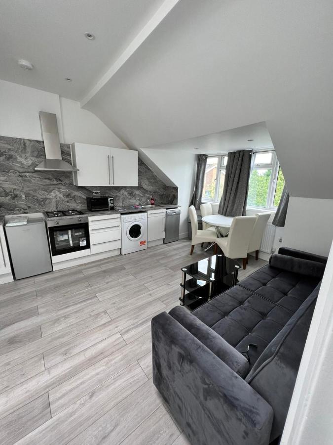 Lovely 2 Bedroom Flat With Roof Terrace In London Nw6 Exterior photo