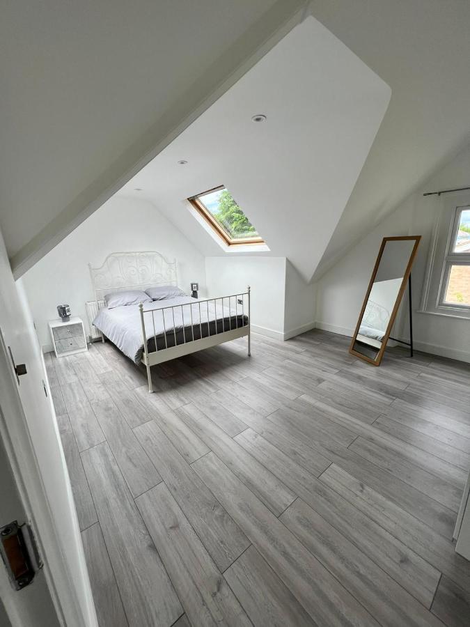 Lovely 2 Bedroom Flat With Roof Terrace In London Nw6 Exterior photo